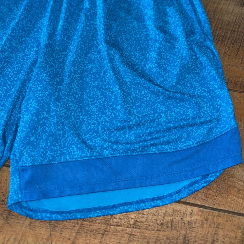 NWT Under Armour Mens Stretch Training Shorts Blue Lightweight Pockets Size XXL - Picture 2 of 6